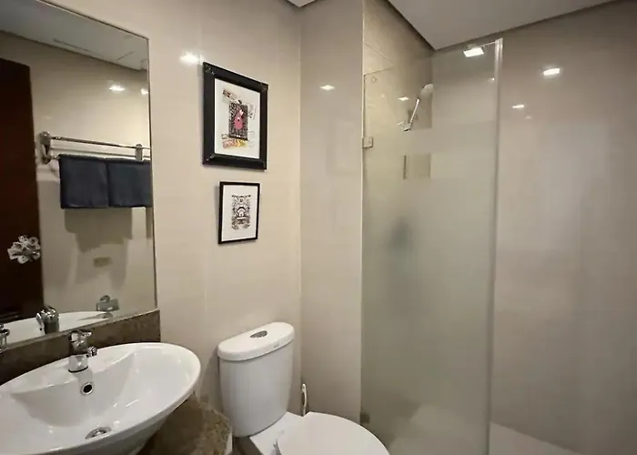 In Eastwood Fast Wifi Free Pool & Gym Apartamento Manila