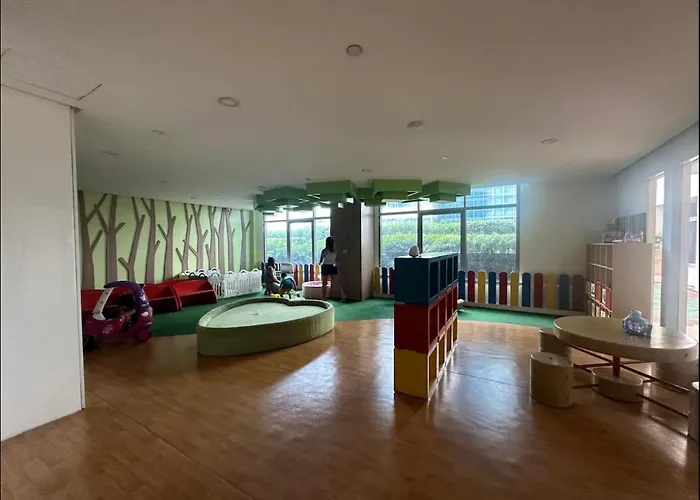 In Eastwood Fast Wifi Free Pool & Gym *