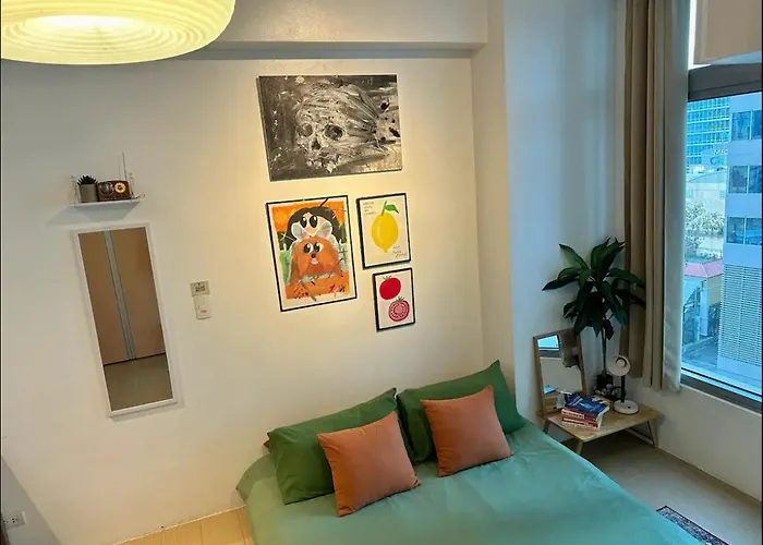 In Eastwood Fast Wifi Free Pool & Gym * Manila
